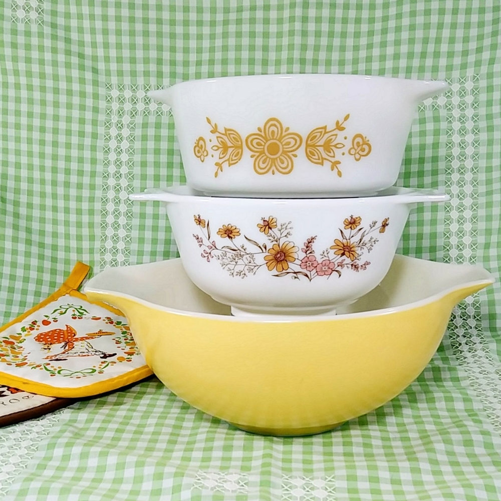 vintage pyrex bundle - Picture 2 of 15